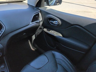 2023 Jeep Cherokee Altitude Lux