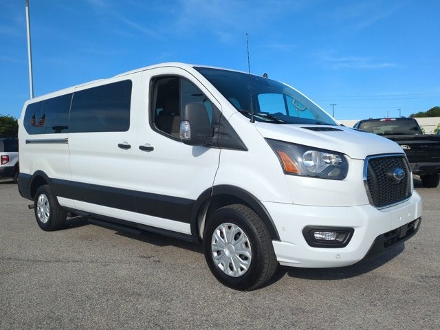 2023 Ford Transit Passenger Wagon XLT