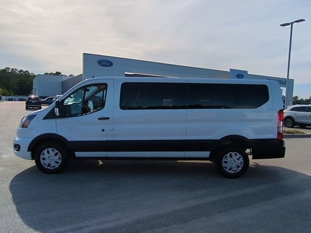 2023 Ford Transit Passenger Wagon XLT