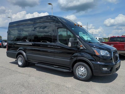2026 Ford Transit Passenger Wagon XL