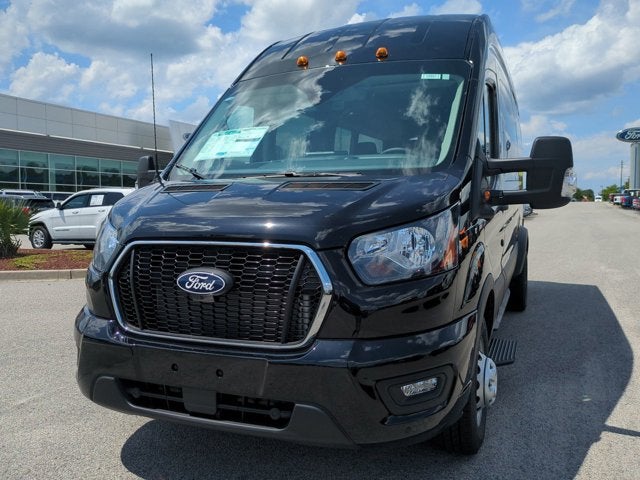 2026 Ford Transit Passenger Wagon XL