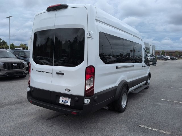 2026 Ford Transit Passenger Wagon XL