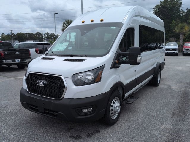 2026 Ford Transit Passenger Wagon XL