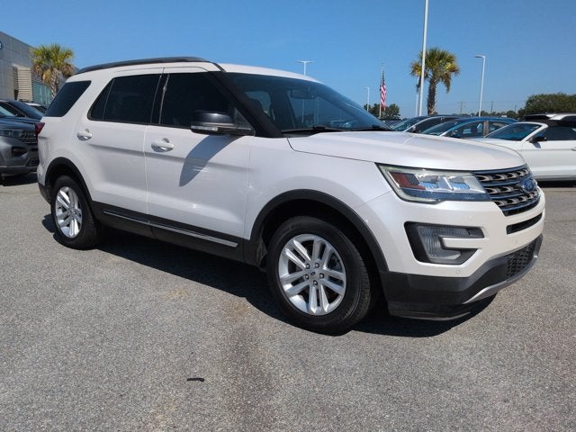 Used 2017 Ford Explorer XLT with VIN 1FM5K7DHXHGD77958 for sale in Moncks Corner, SC