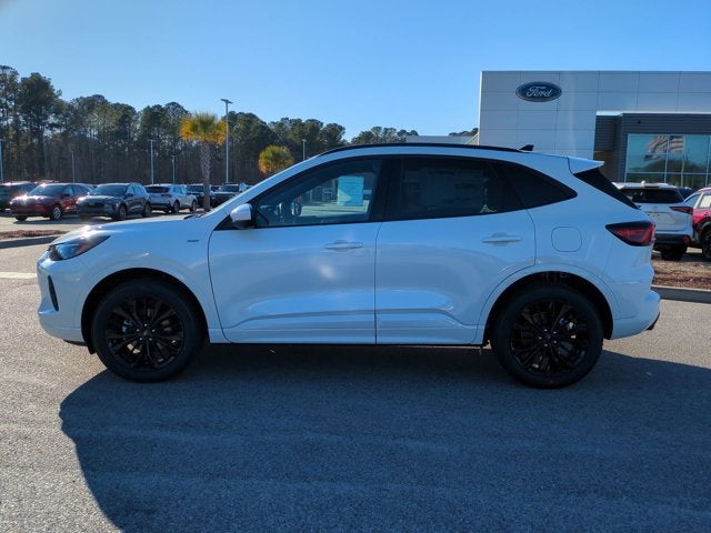 2026 Ford Escape ST-Line Elite