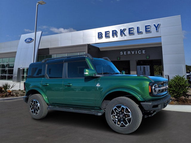 2024 Ford Bronco Outer Banks