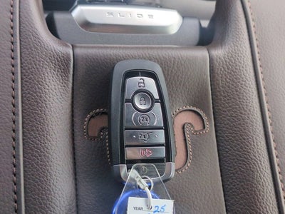 2025 Ford Expedition King Ranch