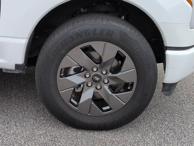 2024 Ford F-150 Lightning Flash