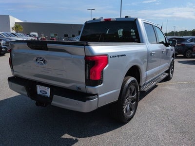 2025 Ford F-150 Lightning Flash