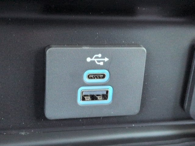 2027 Ford Super Duty F-250 SRW XLT