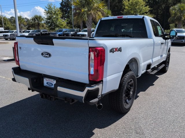 2027 Ford Super Duty F-250 SRW XLT