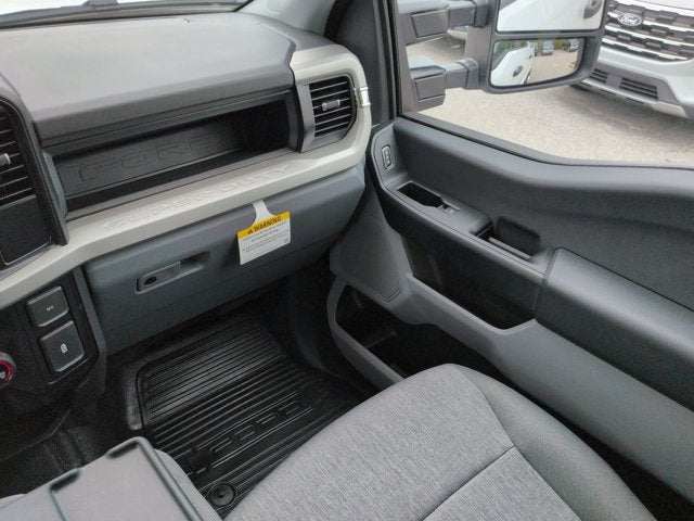 2027 Ford Super Duty F-250 SRW XL