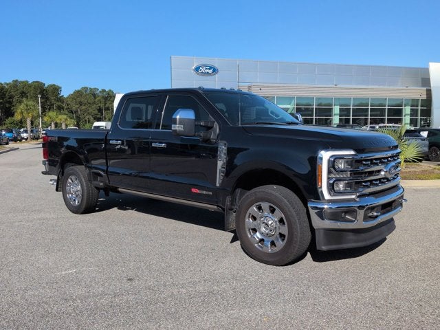 2023 Ford Super Duty F-350 SRW LARIAT