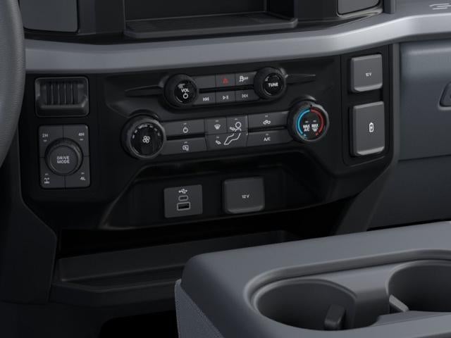 2026 Ford Super Duty F-350 SRW XLT