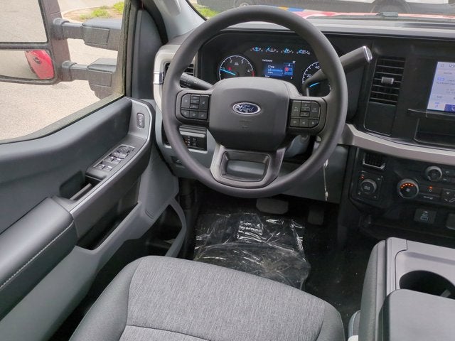 2025 Ford Super Duty F-350 SRW XL
