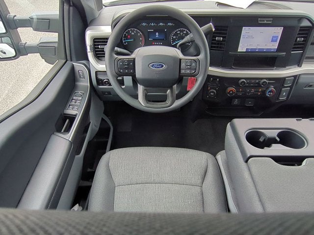 2025 Ford Super Duty F-350 SRW XL