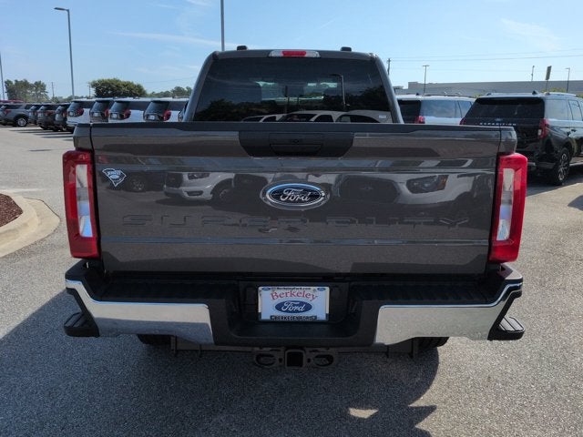 2026 Ford Super Duty F-350 SRW XLT