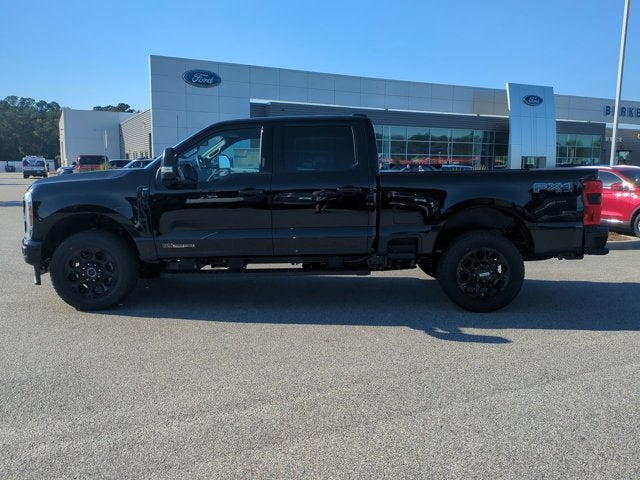 2026 Ford Super Duty F-350 SRW XLT