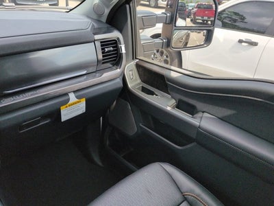 2026 Ford Super Duty F-350 DRW LARIAT