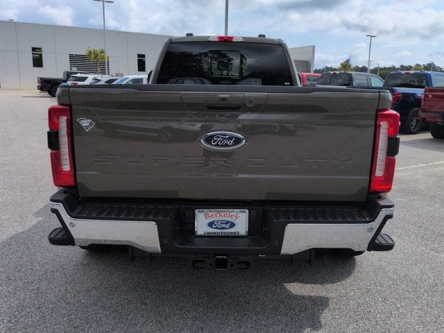 2026 Ford Super Duty F-350 DRW LARIAT