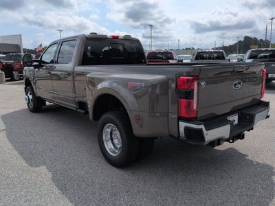 2026 Ford Super Duty F-350 DRW LARIAT