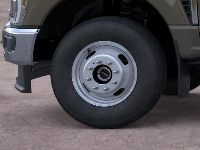 2026 Ford Super Duty F-350 DRW XLT