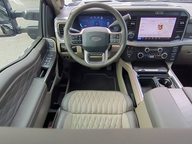 2025 Ford Super Duty F-350 DRW Platinum