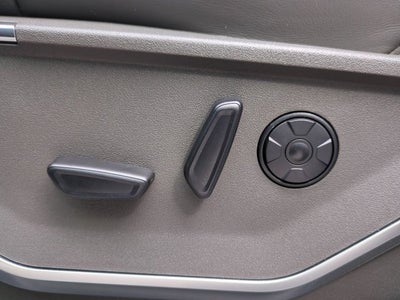 2025 Ford Super Duty F-350 DRW Platinum