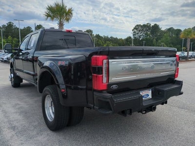 2025 Ford Super Duty F-350 DRW Platinum