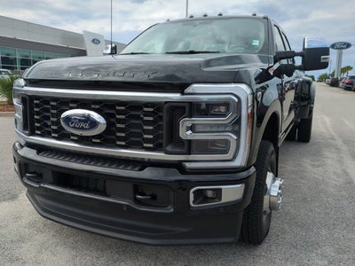 2025 Ford Super Duty F-350 DRW Platinum
