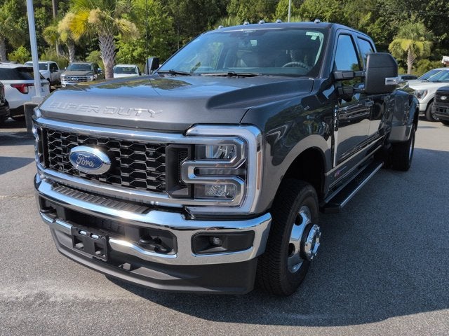 2026 Ford Super Duty F-350 DRW XLT