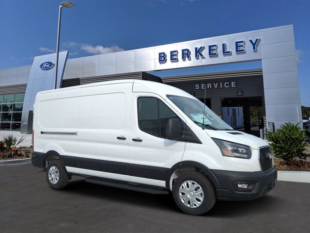 2026 Ford Transit Cargo Van Base