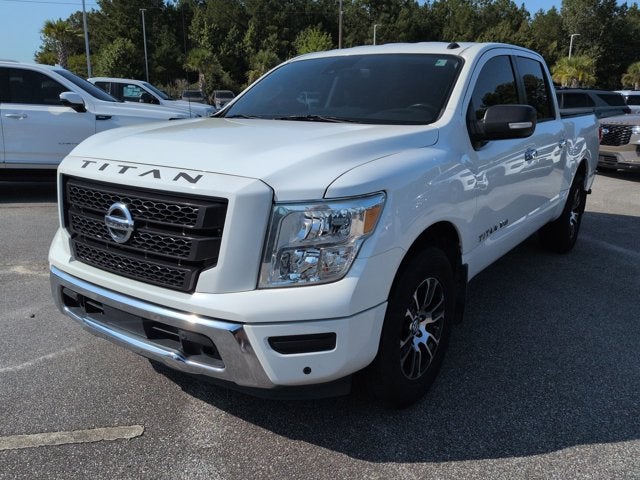 2020 Nissan Titan SV