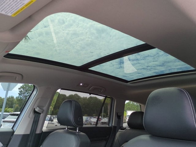 2022 Volkswagen Atlas 3.6L V6 SEL Premium R-Line