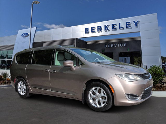 2017 Chrysler Pacifica