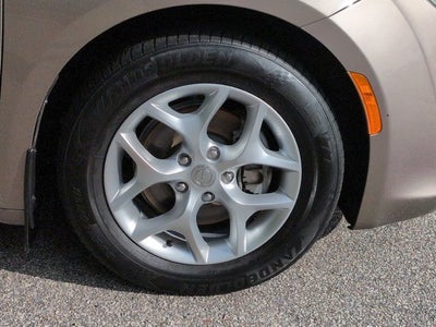 2017 Chrysler Pacifica Touring-L Plus