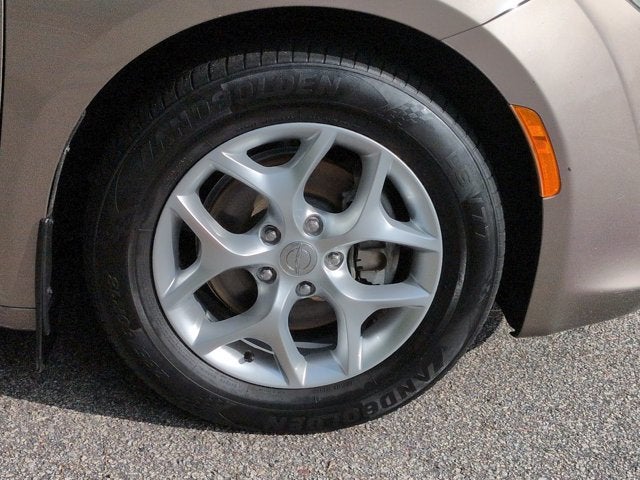2017 Chrysler Pacifica Touring-L Plus