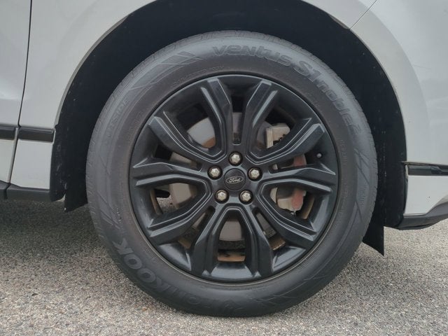 2022 Ford Edge SE