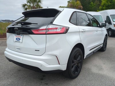 2022 Ford Edge SE