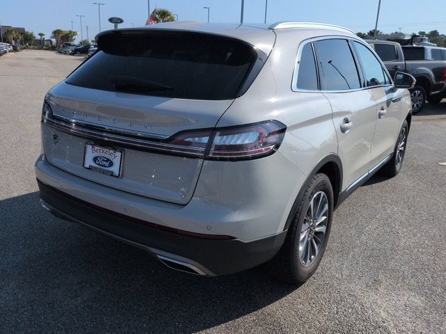 2022 Lincoln Nautilus Standard