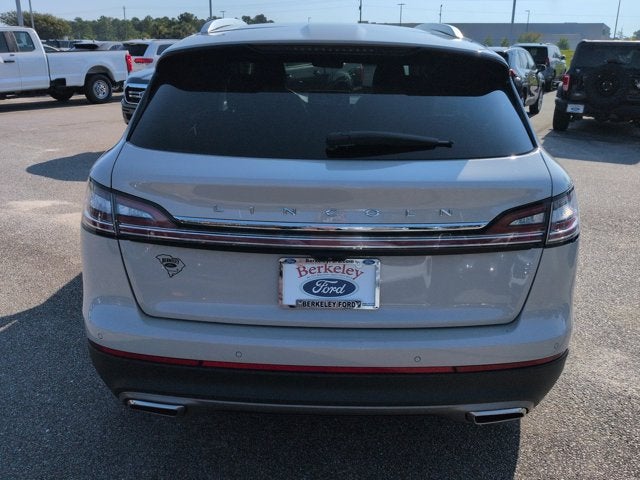 2022 Lincoln Nautilus Standard