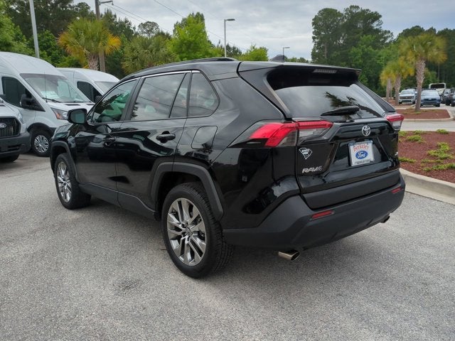 2019 Toyota RAV4 XLE Premium