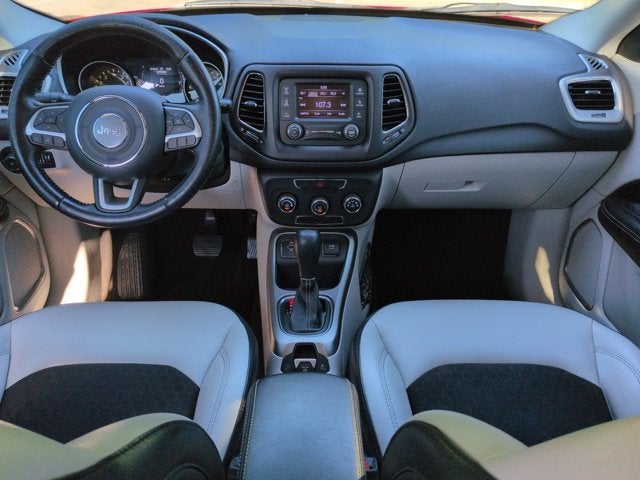2018 Jeep Compass Latitude w/Sun/Wheel Pkg