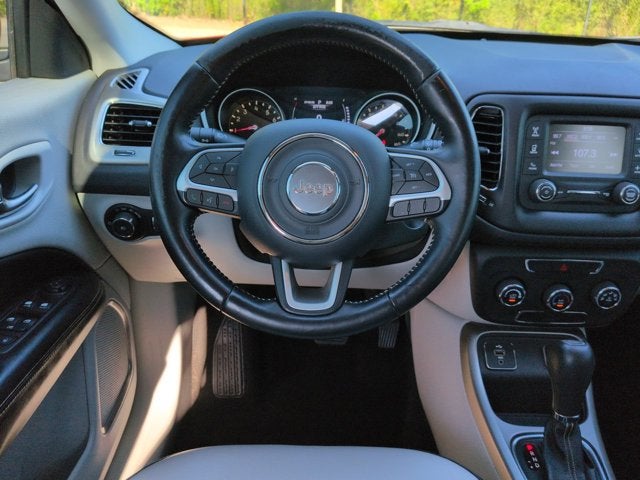 2018 Jeep Compass Latitude w/Sun/Wheel Pkg