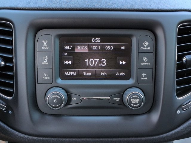 2018 Jeep Compass Latitude w/Sun/Wheel Pkg