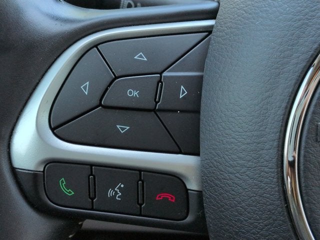 2018 Jeep Compass Latitude w/Sun/Wheel Pkg