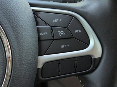 2018 Jeep Compass Latitude w/Sun/Wheel Pkg