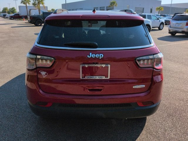 2018 Jeep Compass Latitude w/Sun/Wheel Pkg