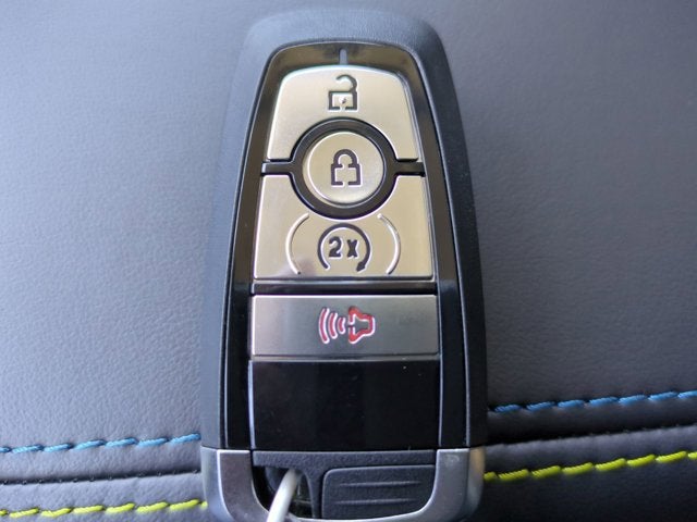 2026 Ford Maverick Lobo High