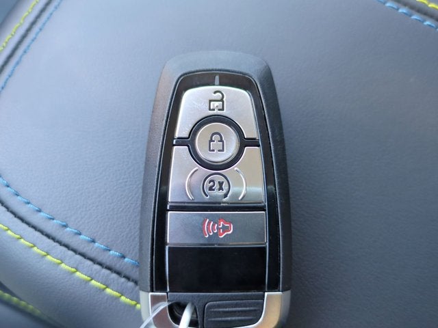 2026 Ford Maverick Lobo High